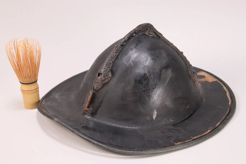 Japanese Samurai Helmet Wooden Jingasa Yoroi Kabuto Maeda Clan Ginkgo Leaf Crest - Image 1 of 4