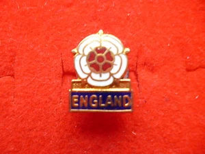 YORKSHIRE ENGLAND LAPEL BADGE. - Picture 1 of 1