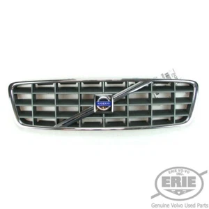 Volvo OEM Front Gray/Chrome Grille 9190985 for V70XC 2001-2004 - Picture 1 of 4