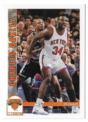 Tarjeta de baloncesto Charles Oakley 1992-93 NBA Hoops #157 New York Knicks Foto 1 de 2
