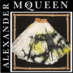 Alexander McQueen Savage Beauty Capsule Scarf Collection : No. 13 - Picture 1 of 8