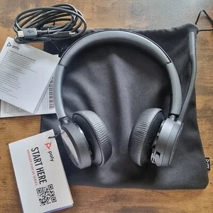 Poly Voyager 4300 UC Series USB-A Bluetooth Stereo Telefon i komputer Zestaw słuchawkowy - Zdjęcie 1 z 6
