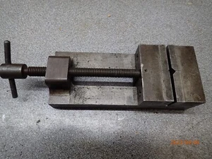 3" Engineers vise opens 3" very useful on a welding table - Picture 1 of 6