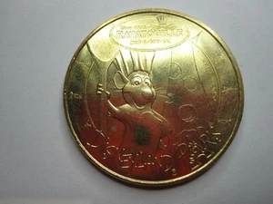PIECE RARE MEDAILLE DISNEYLAND RESORT PARIS RATATOUILLE NEUVE 2015 - Imagen 1 de 3