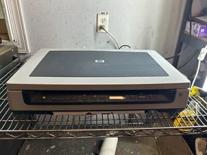 Escáner plano de imagen profesional HP Scanjet 8300 (L1960A) nuevo fuera de caja - Imagen 1 de 3