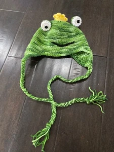 Photo Prop Newborn/Toddler Frog Hat - Picture 1 of 2