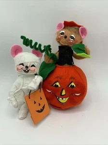 Two Annalee Dolls, Halloween Felt Trick or Treat Mummy Pumpkin Made in U.S.A. - Picture 1 of 7