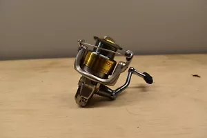 Shimano Stradic 2500 FI Spinning Reel - Picture 1 of 4