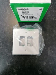 Schneider Ultimate GUG02G White Slimline Moulded Grid Plate 2G (1X) - Picture 1 of 3