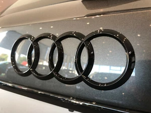 Original Audi Ringe Emblem vorn + hinten A4 B8 ab MJ 13 bis 16 schwarz glänzend  - Afbeelding 1 van 3