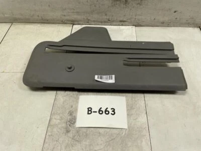 Chevrolet Traverse 2010 asiento trasero izquierdo lado del conductor protector de oruga cubierta moldura OEM+ Foto 1 de 4