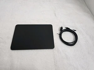 Apple Magic Trackpad - czarna powierzchnia Multi-Touch - Zdjęcie 1 z 10