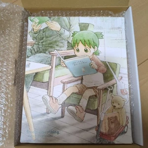 Yotsuba& Yotsubato! yotsuba reading canvas art Panel Kiyohiko Azuma new - Picture 1 of 3