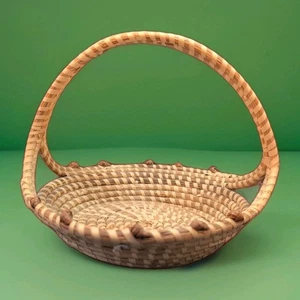 Vintage 1950-60's Gullah Geechee Sweetgrass Basket with Love Knots SC or Ga - Picture 1 of 24