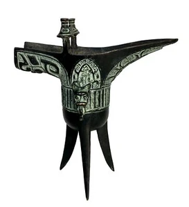 Signierter Vintage/Antik Bronze mit Grünspan 3-beiniger Weinbecher, Porzellan 5-3/4" - Bild 1 von 15