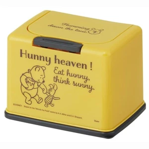 Pocket tissue stocker Winnie the Pooh Disney Store Japan New - Picture 1 of 3