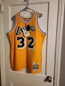 100% Authentic Magic Johnson Mitchell & Ness 84/85 Lakers Jersey Size 44 Large - Picture 1 of 4