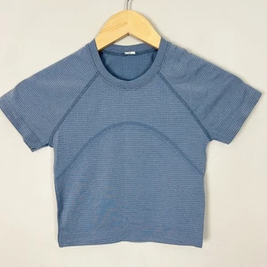 Camiseta corta Lululemon Swiftly Tech azul a rayas talla 2 para mujer - Imagen 1 de 4