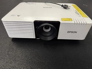 Proyector láser de cine en casa Epson Powerlite L500W H908A - 249 horas - Imagen 1 de 3