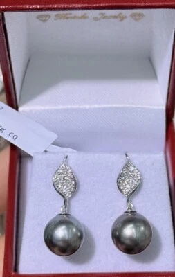 Pendientes de diamantes de 0,22 quilates de perlas naturales de oro macizo de 18 quilates de 10 mm del Mar del Sur de Tahití. Foto 1 de 4