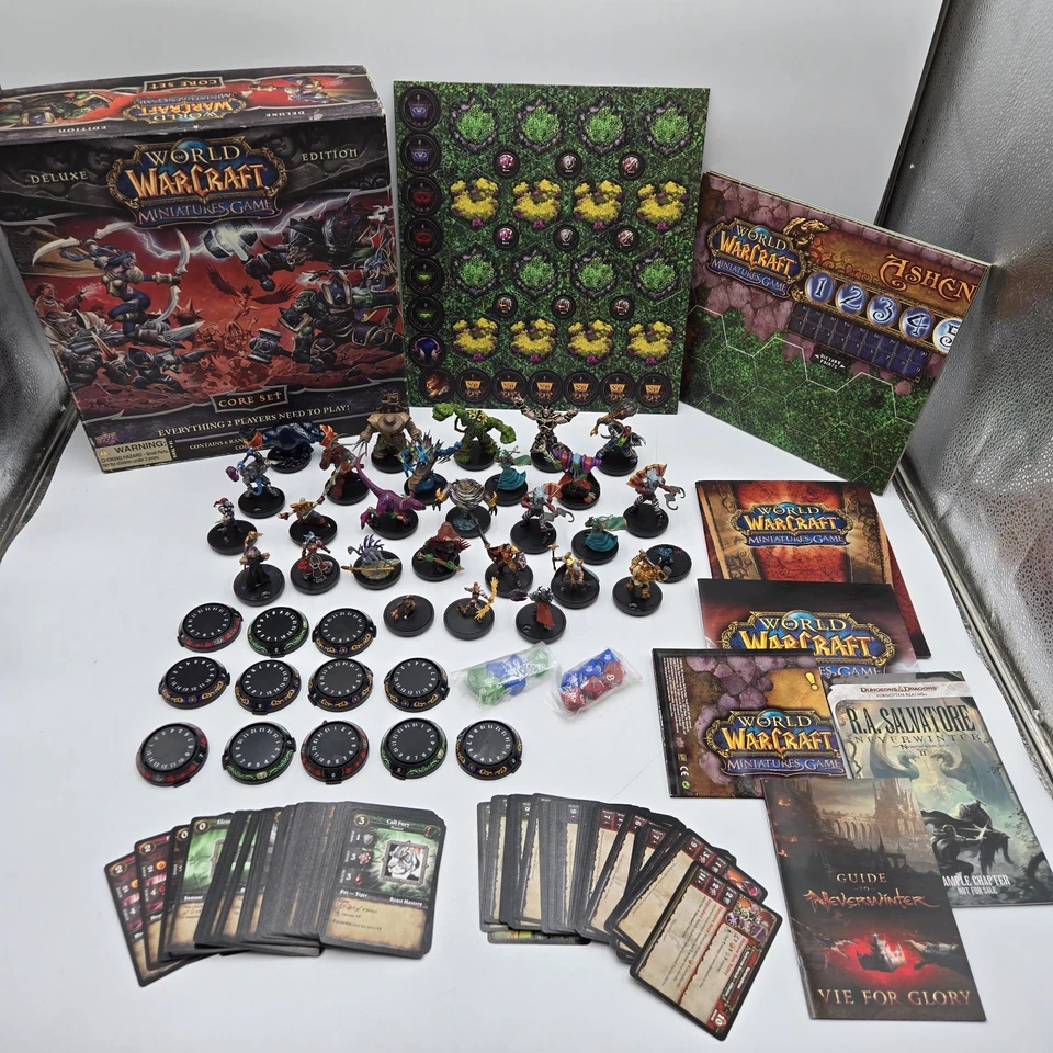 World of Warcraft Miniatures Game Deluxe Edition Core Set con 28 miniaturas y más Foto 1 de 4