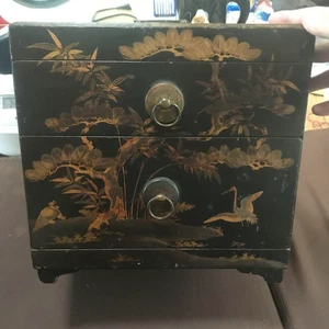 ANTIGUO COFRE JAPONÉS EDO ERA japonés Tansu con diseño de laca Makie Me - Imagen 1 de 6