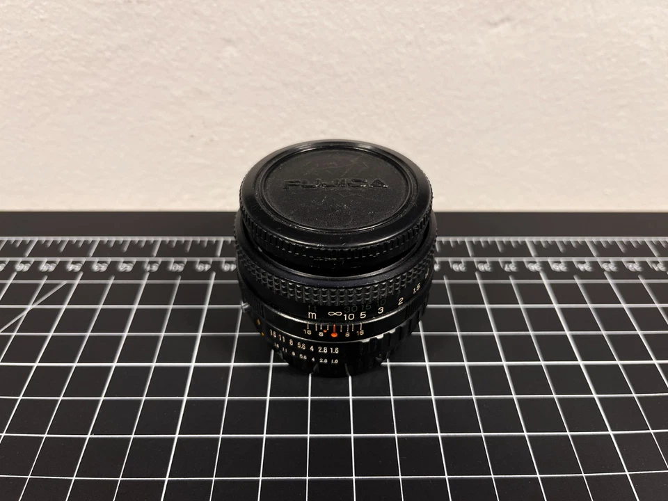 Lente de cámara de enfoque manual con película Fujica X-Fujinon 50 mm DM F/1,6 Foto 1 de 4