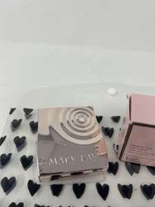 Mary Kay mini makeup compact rose gold w/rhinestone accent 091463 NIB - Picture 1 of 2
