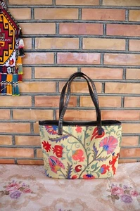 Suzani Ladies Tote Bag, Uzbek Pomegranate Embroidery, Handmade, Silk,Beige/Red - Picture 1 of 8