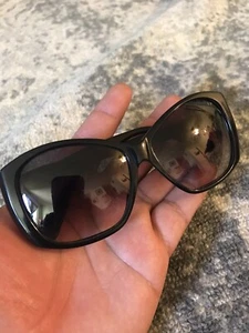 Gafas de sol redondas de terciopelo para mujer Liz negras/doradas de moda - Imagen 1 de 11