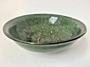 Green Pottery Bowl Signed Marion Partial Glaze Crackle Pattern Round 8 x 3 in. - Picture 1 of 11