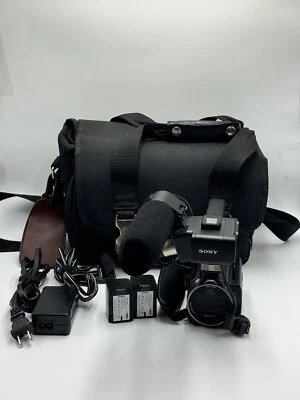 Sony HXR-NX30U HD Camcorder w/Projector 96GB Internal & External Audio Adapter - Image 1 of 4