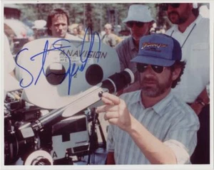 STEVEN SPIELBERG "INDIANA JONES" AUTOGRAPHED COLOR PHOTO 8X10 REPRINT * - Picture 1 of 1