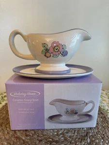 Holiday Home Ceramic 18oz Gravy Boat w/ Oval Saucer Floral Design Family Dinner - Picture 1 of 11