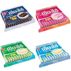 Crunchy wafers Coated with chocolate cream, intense flavor, sweet, fun Thailand - Picture 1 of 11