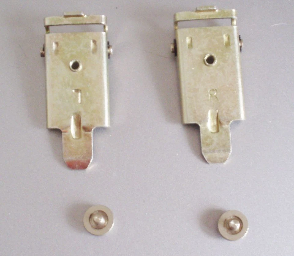 Placas de ajuste para Brother KR-260 Ribber com parafusos - Imagem 1 de 1