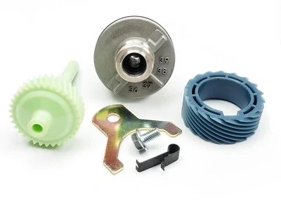 700R4 Transmission 34 Driven & Tooth 18 Drive Speedometer Gear & 34-39 Housing - Image 1 of 2