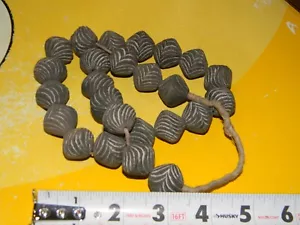 25 hebras de cuentas - husillo espirales cuentas África Malí arcilla cuerda arte africano #9 - Imagen 1 de 4