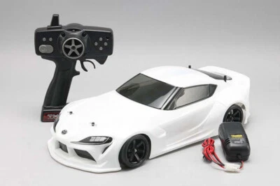 Yokomo 1/10 RC RWD Drift TOYOTA SUPRA con giroscopio -RTR- BLANCO- Foto 1 de 4
