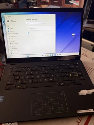 Portátil ASUS L410M 14" Celeron N4020 1.1GHz 4GB RAM 64GB SSD Foto 1 de 4