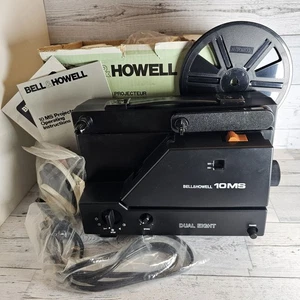 Proyector de películas Bell & Howell 10MS doble de 8 mm con carrete de caja manuales cable y más - Imagen 1 de 15