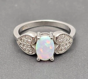 925 Sterling Silver & White Oval Opal Gemstone Ring Size 4 w/ Heart & CZ Accents - Picture 1 of 12