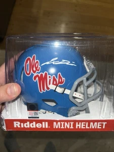 Jaxson Dart Ole Miss Rebels handsignierter Riddell Speed Mini Helm Fanatics Zertifikat - Bild 1 von 3