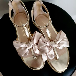 Jack Rogers Women's Heidi Bow T Strap Zip Beige Gold Women's Sandals Size 8.5 - Picture 1 of 13