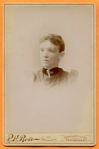 Providence, RI, Portrait of a Young Woman, by Ross, circa 1890s Backstamp - Picture 1 of 3