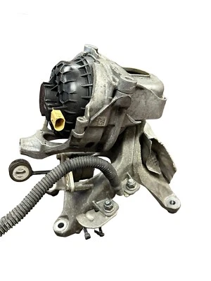 2017-2019 AUDI Q7 ENGINE RIGHT SIDE MOUNT INSULATOR SUPPORT BRACKET OEM - Image 1 of 4