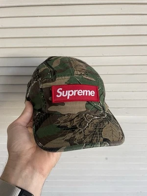 Sombrero Supreme NYC con logotipo de caja camuflado nuevo con etiquetas Foto 1 de 3
