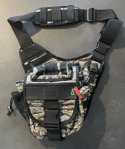 Metal Gear Solid Snake Eater Tactical Camo Satchel Shoulder Bag - Picture 1 of 13