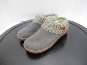 Clarks Clogs Shoes Womens 6M Gray Slip On Faux Fur Lining Low Top Leather  - Picture 1 of 10