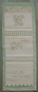 ADORABLE! 1913 ANTIQUE LONG GREEN NEEDLEWORK SAMPLER SEWING - Picture 1 of 7